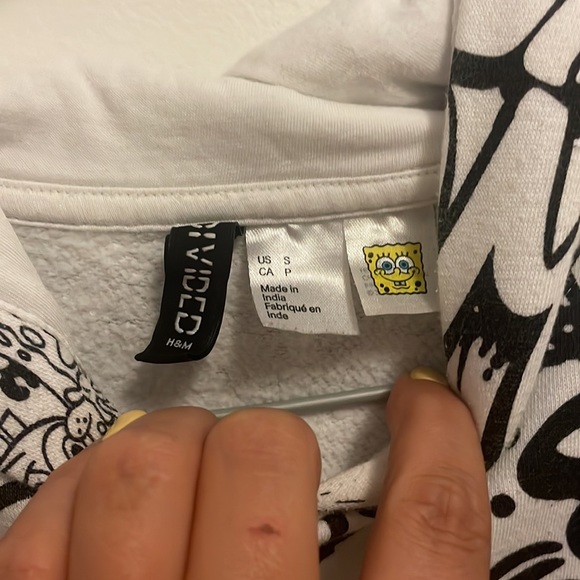 SpongeBob hoodie - Picture 3 of 4